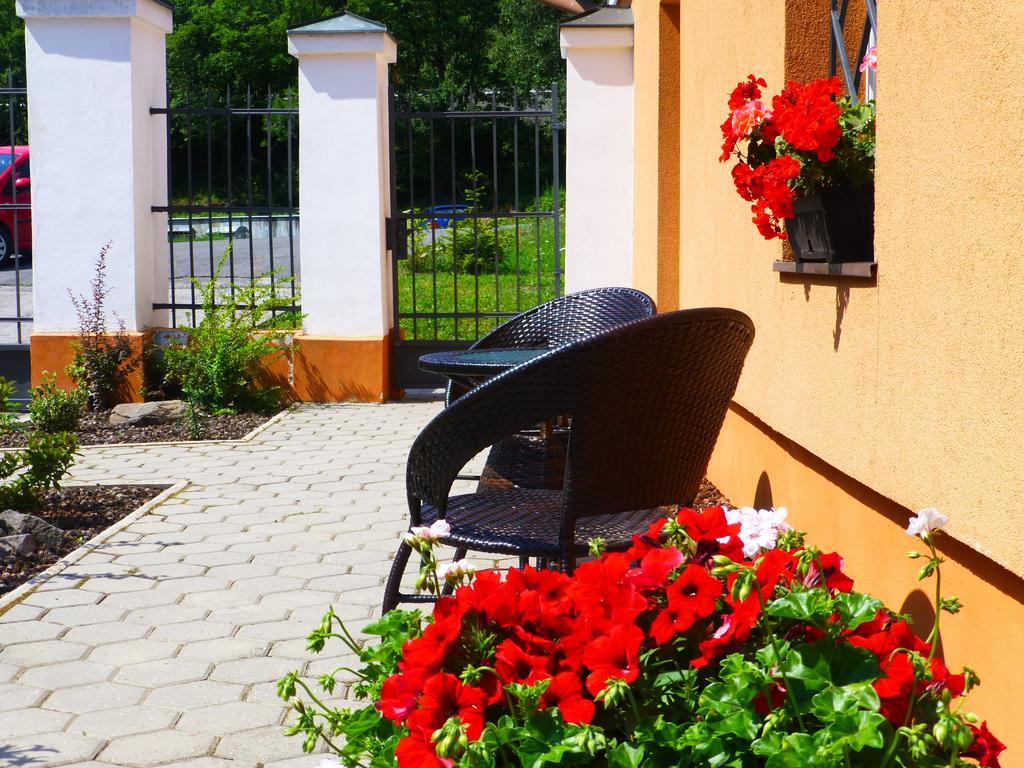 Ubytovanie Na Frantsachte Banska Stiavnica Exterior photo